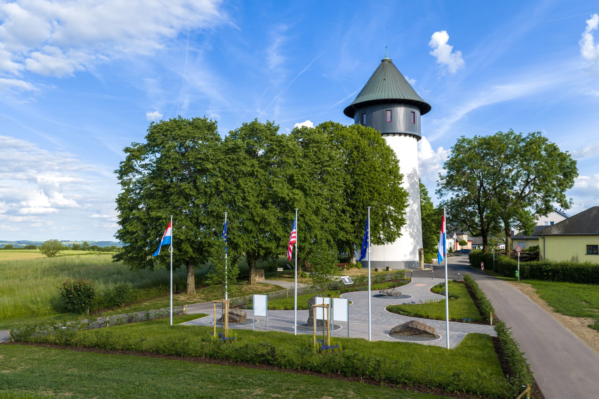 Hosingen Memorial Parc comprimé